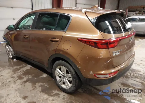 2018 Kia Sportage Lx z USA, uszkodzony, nr VIN KNDPMCAC0J7303995